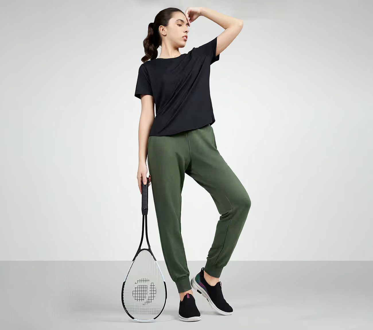 SKECHLUXE RENEW JOGGER, OLIVE/BLACK Apparel Right View