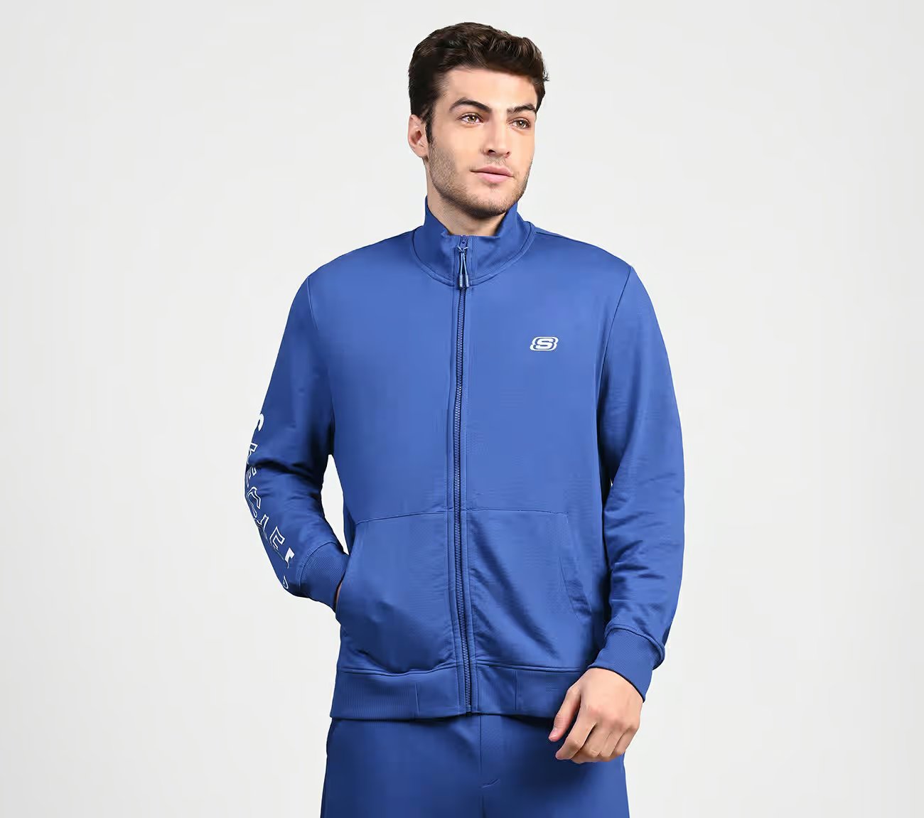 SKECHERS LIFESTYLE JACKET, ROYAL Apparel Lateral View