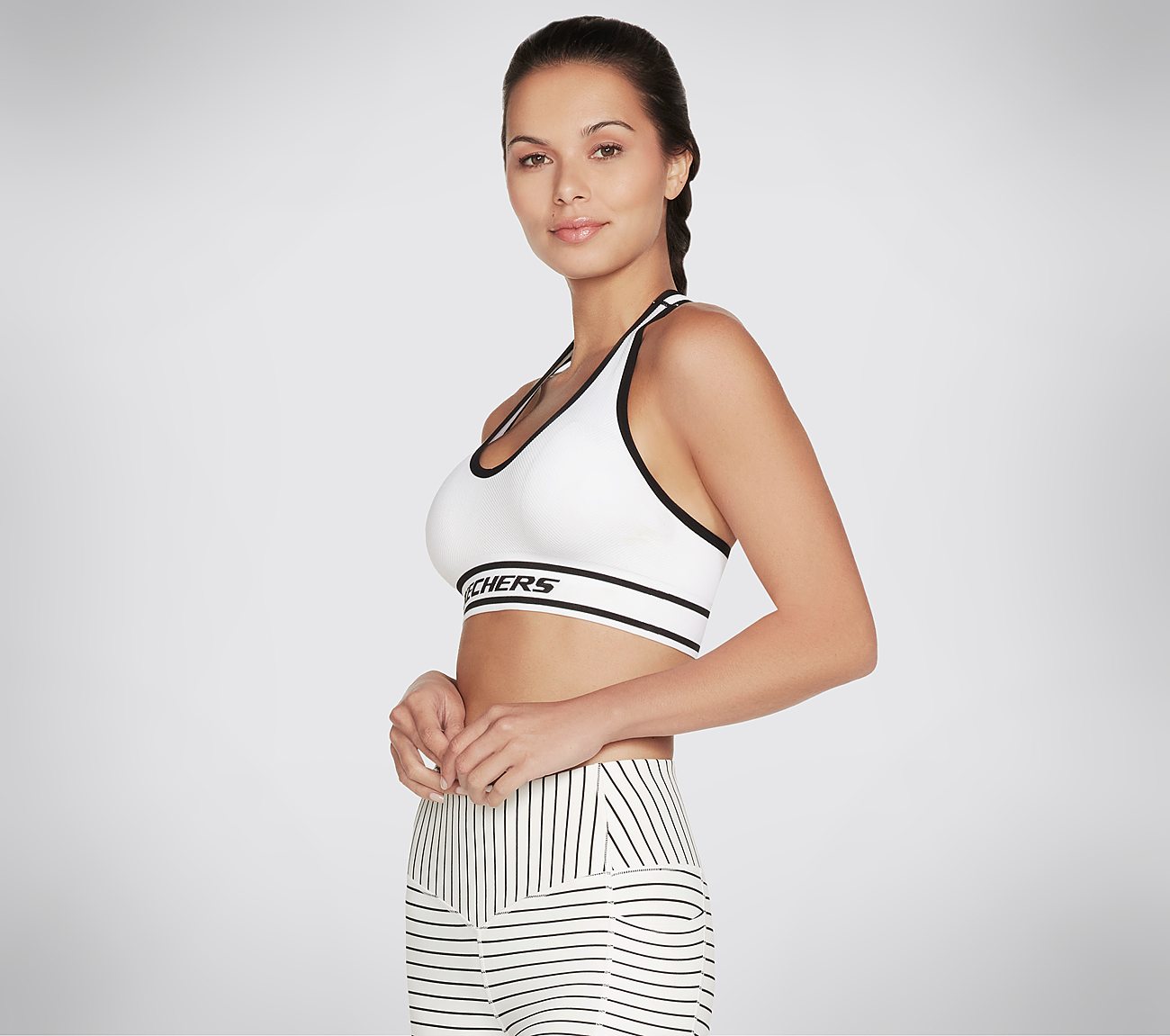 SEAMLESS SPORTS BRA, WHITE Apparels Bottom View