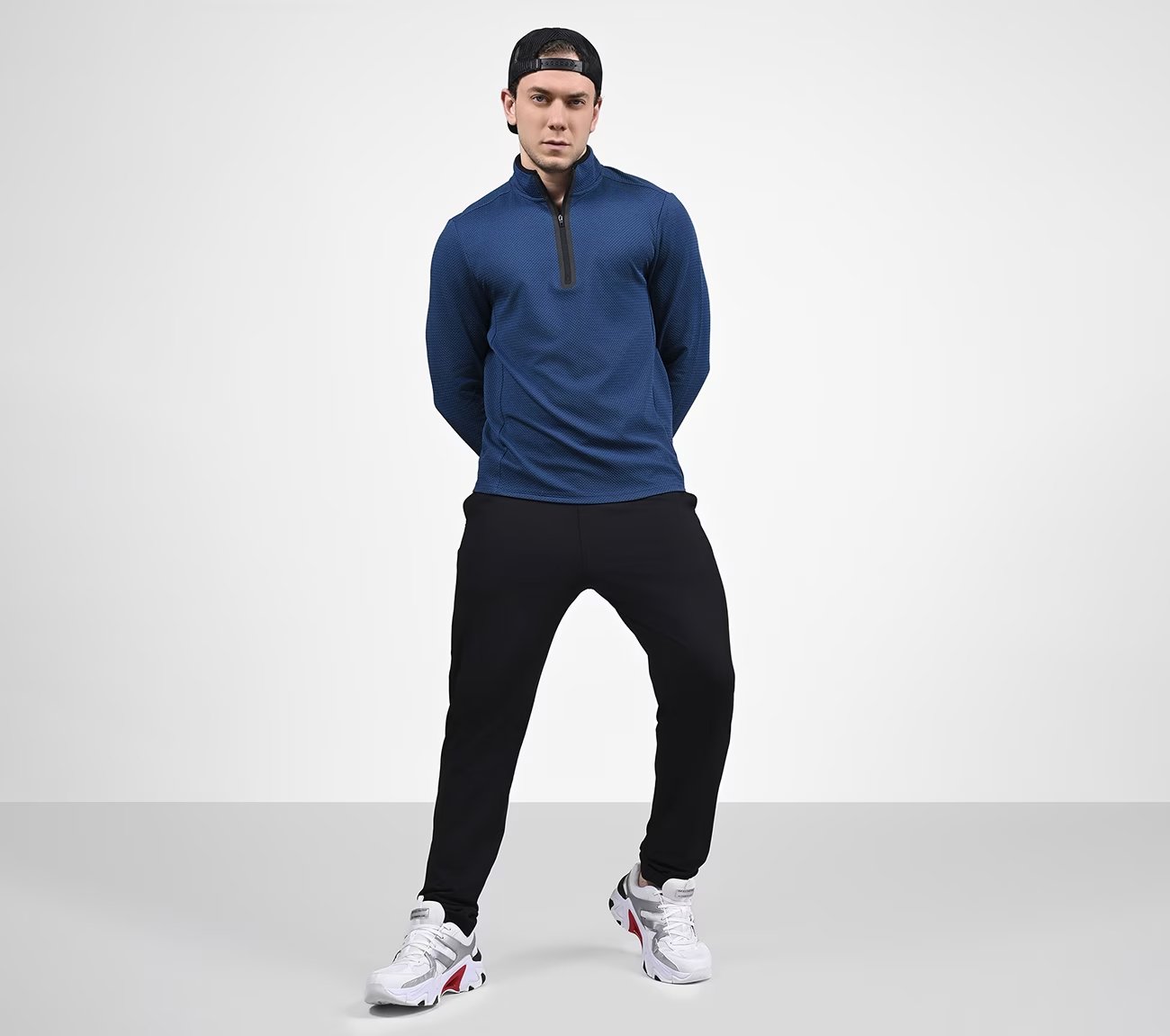 SKECH-KNITS BURST 1/4 ZIP, ROYAL Apparel Right View