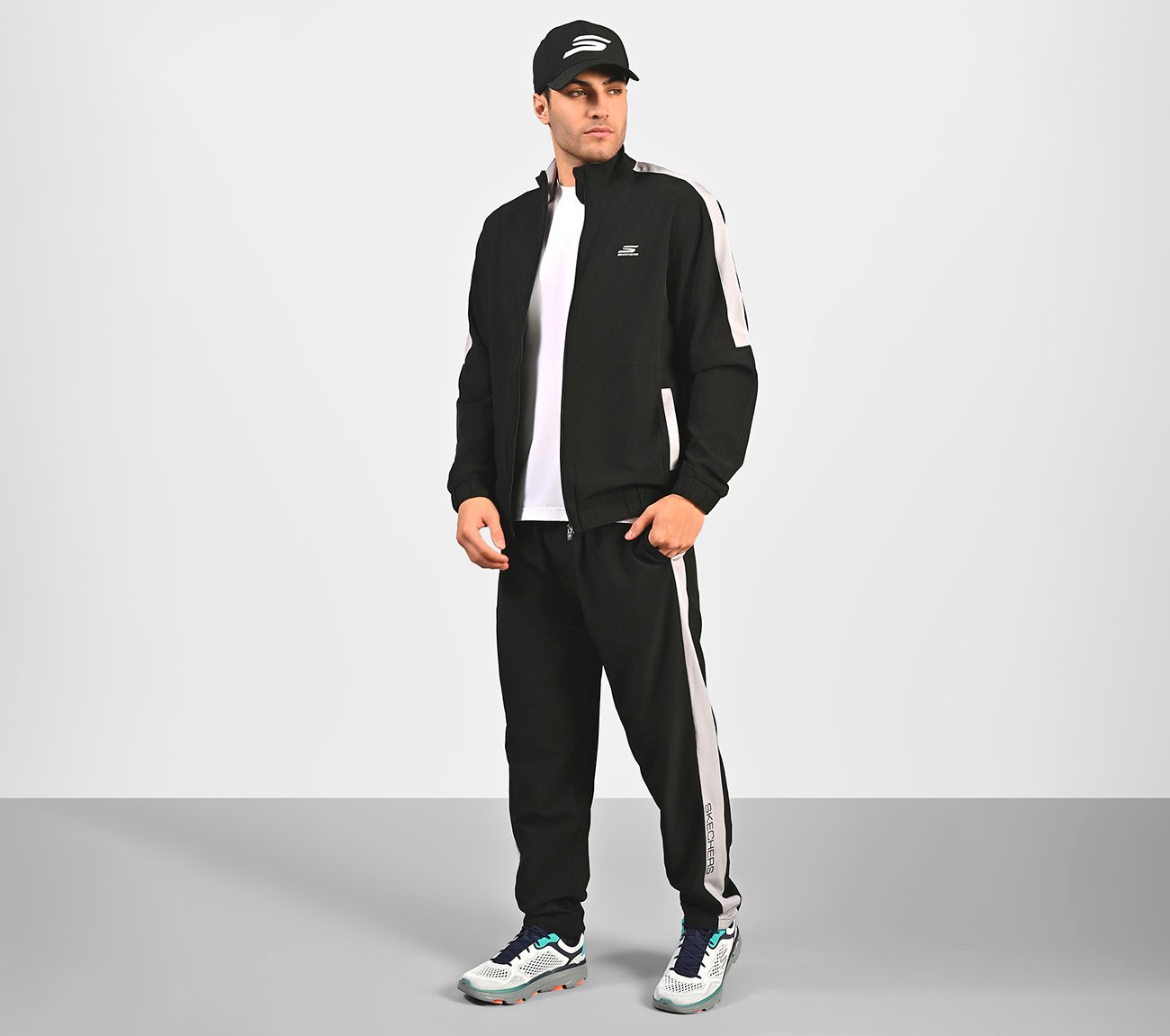 MENS COLORBLOCK TRACK JACKET, BLACK Apparel Right View