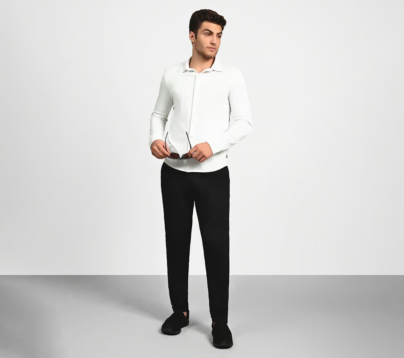 SKECHERS OFF DUTY BUTTON DOWN, WWWHITE Apparel Right View