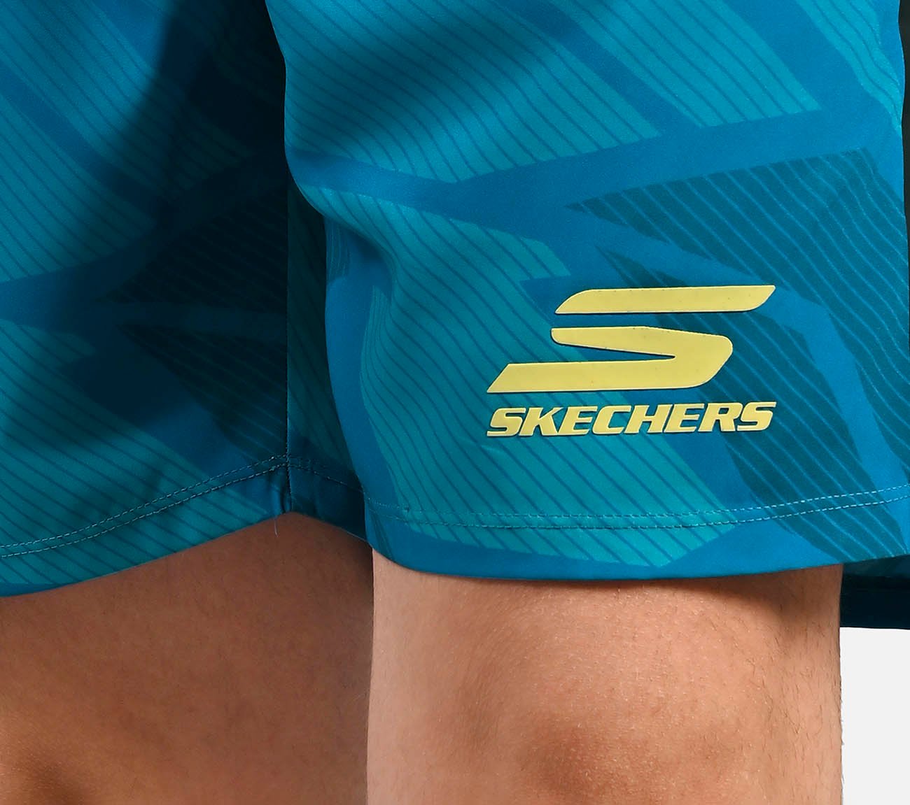 PICKLEBALL PERFORMANCE SHORTS, PERIWINKLE/AQUA Apparel Right View