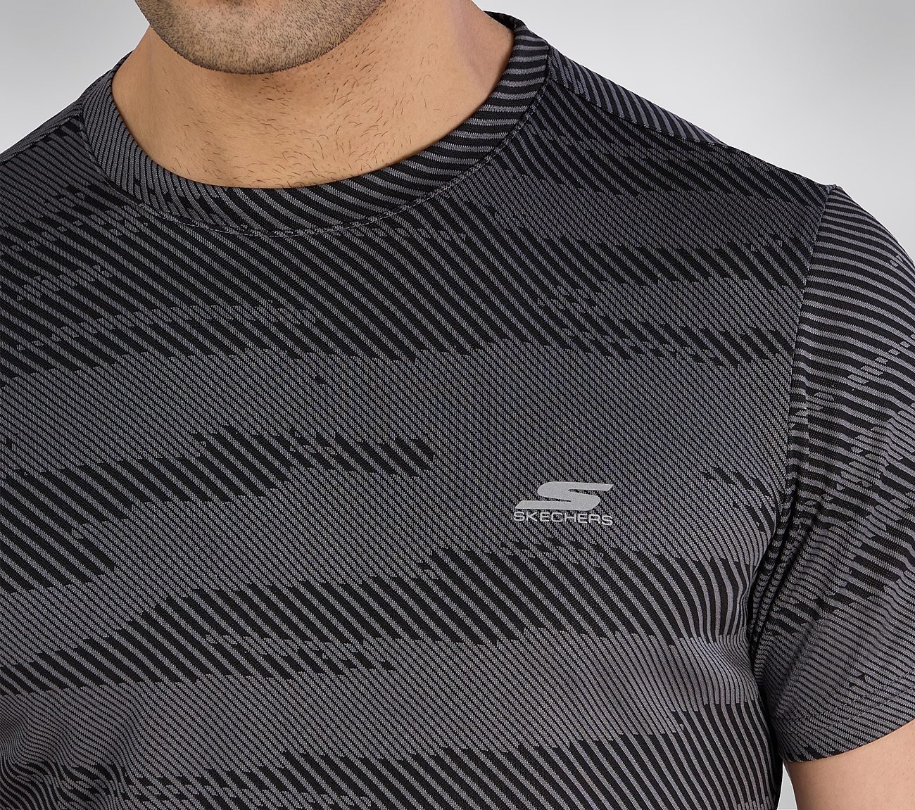 SS SKECHERS JACQUARD T-SHIRT, GUN METAL Apparel Right View