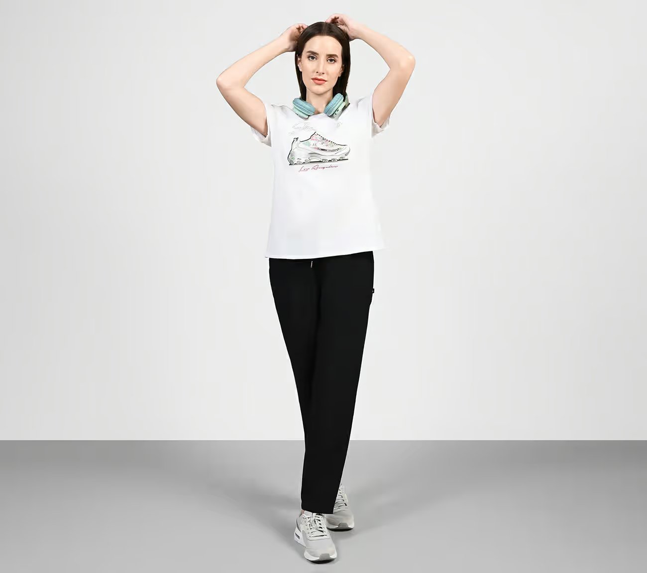 AD SKX SHOE TEE, WWWHITE Apparel Right View