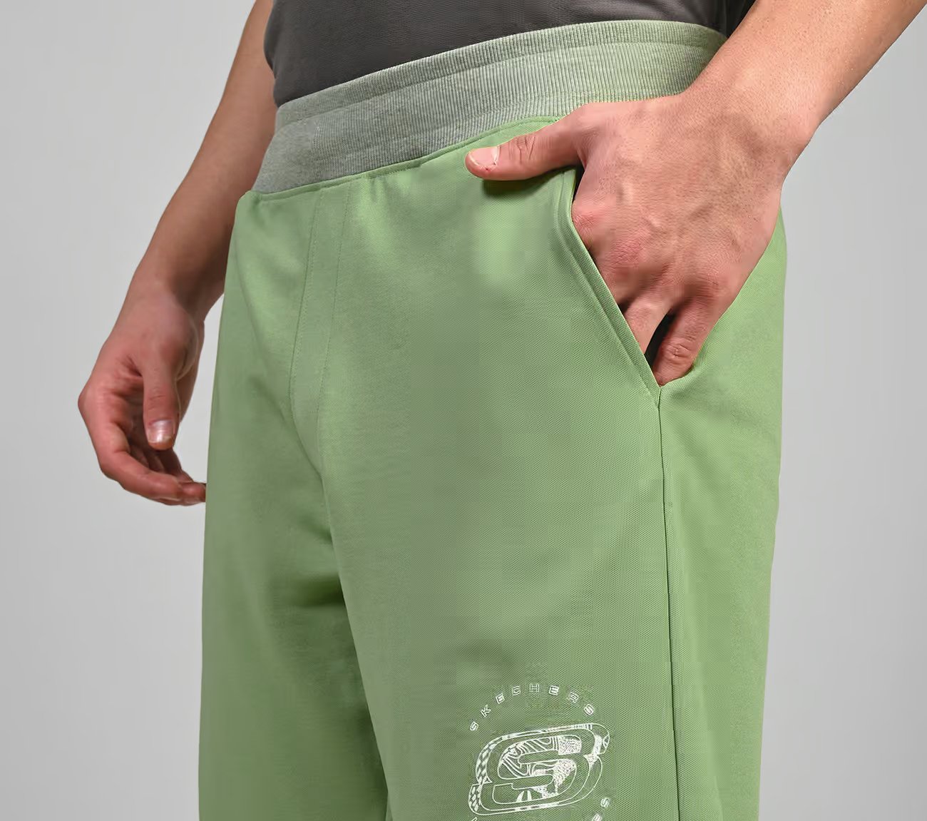 AD SPRINT SHORTS, OLIVE Apparel Right View