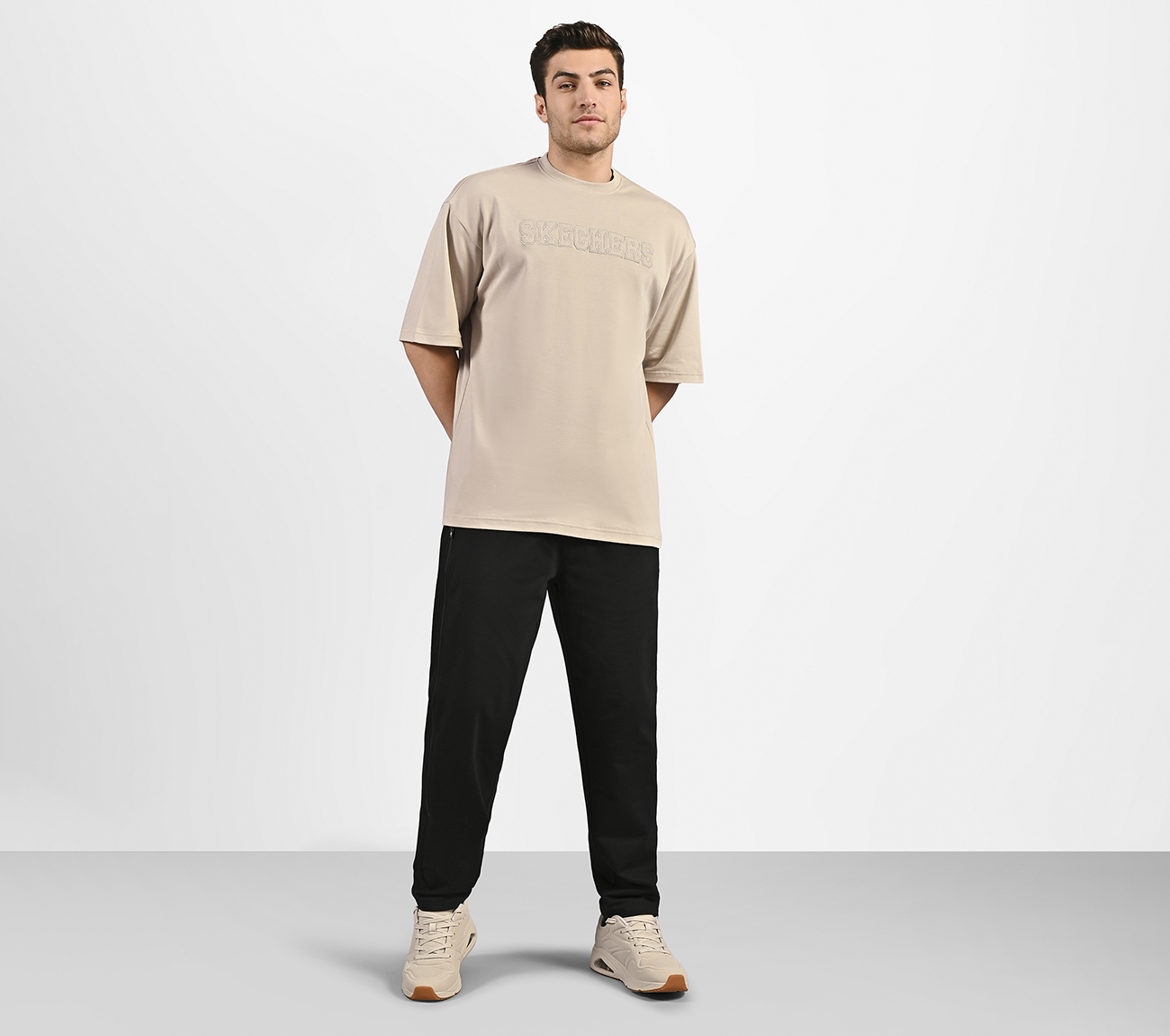 OVERSIZED SKECHERS T-SHIRT, NATURAL/SILVER Apparel Right View