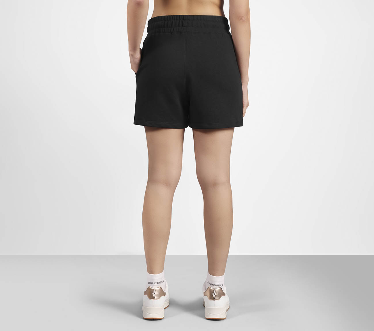 3D PATCH POCKET SHORTS, BLACK Apparels Left View