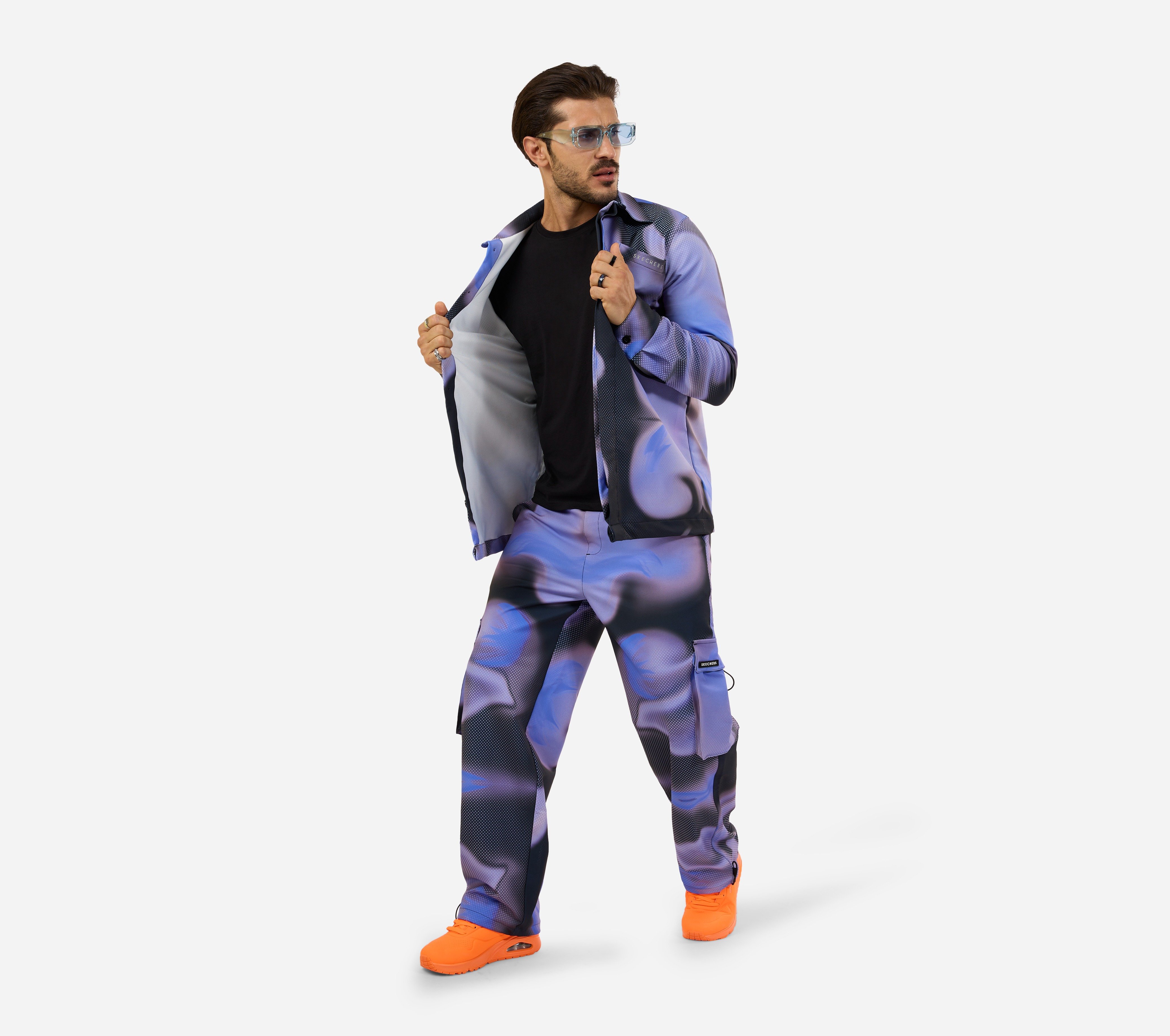 MENS TECHNO PRINT CARGO PANTS, BLK/GRY/ROYAL Apparel Bottom View