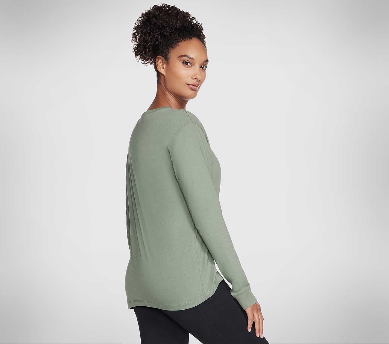 SKECHERS SIGNATURE LONG SLEEVE, LIGHT GREEN Apparels Bottom View