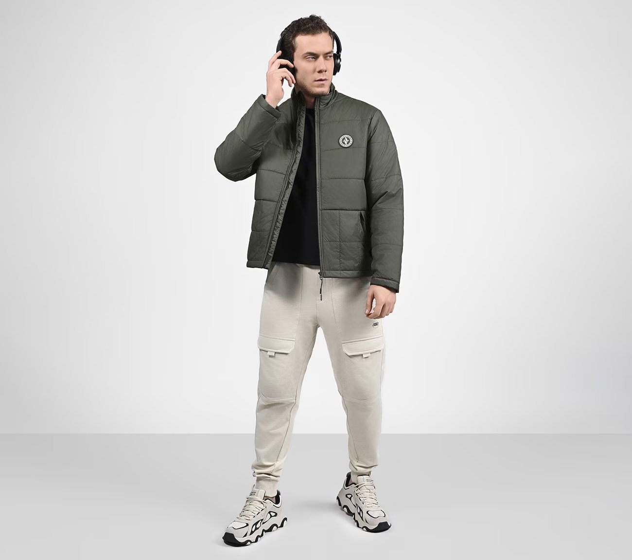 PUFFER FZ JACKET, OLIVE Apparel Right View