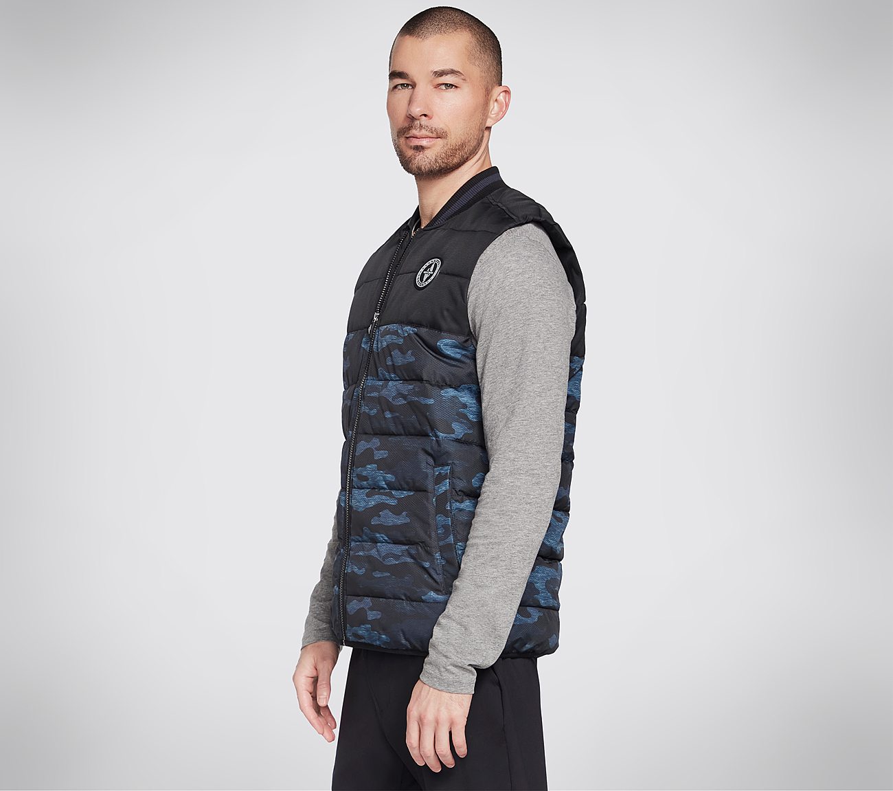 SKECHERS GOWALK TRAIL VEST, NAVY/MULTI Apparels Bottom View