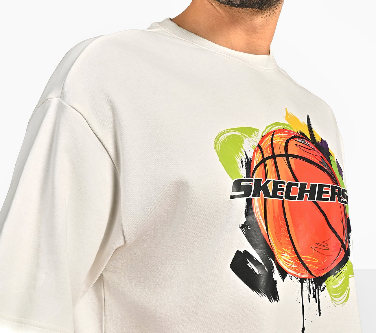 BASKETBALL GRAPHIC T-SHIRT, WHITE Apparel Top View