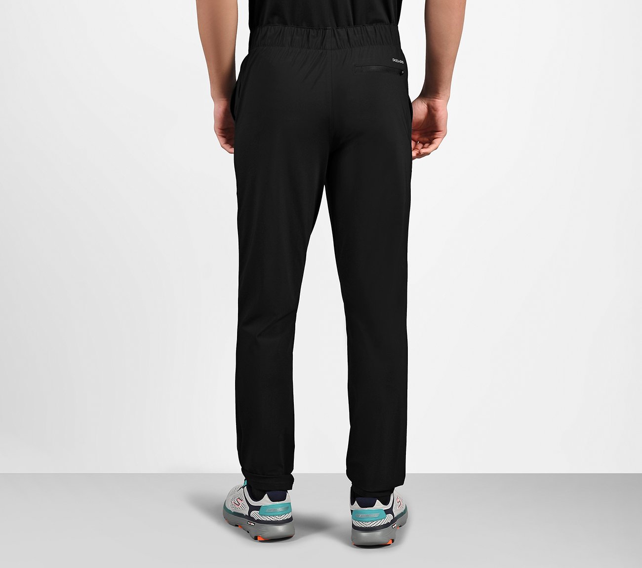 GOSTRETCH ULTRA TAPERED PANT, BLACK Apparel Right View