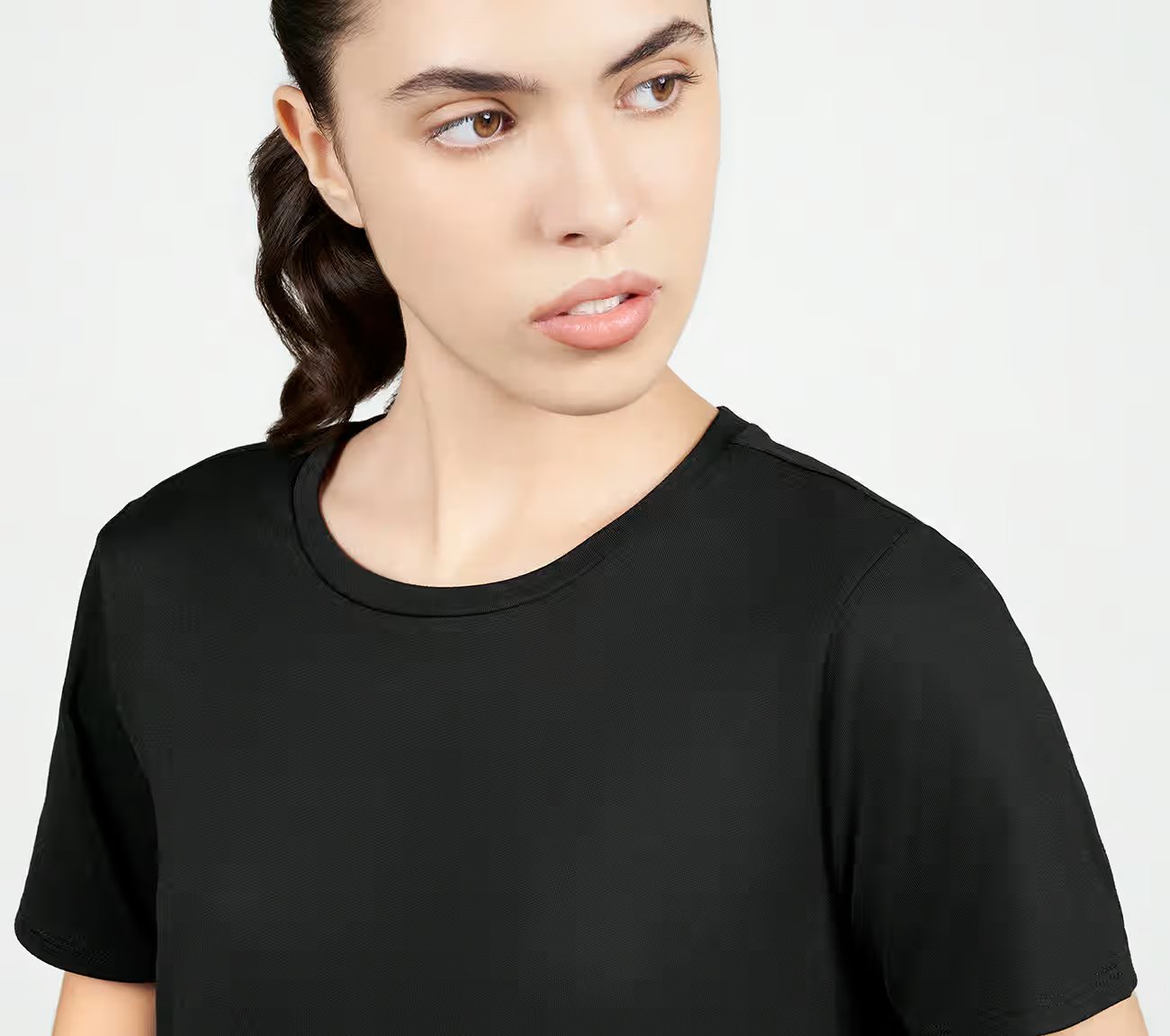 GODRI SWIFT TEE, BBBBLACK Apparels Right View